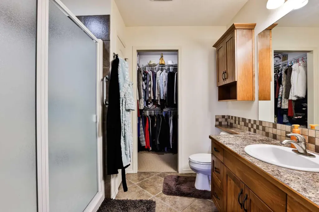 287 Firelight Crescent W Lethbridge AB T1J 4B2