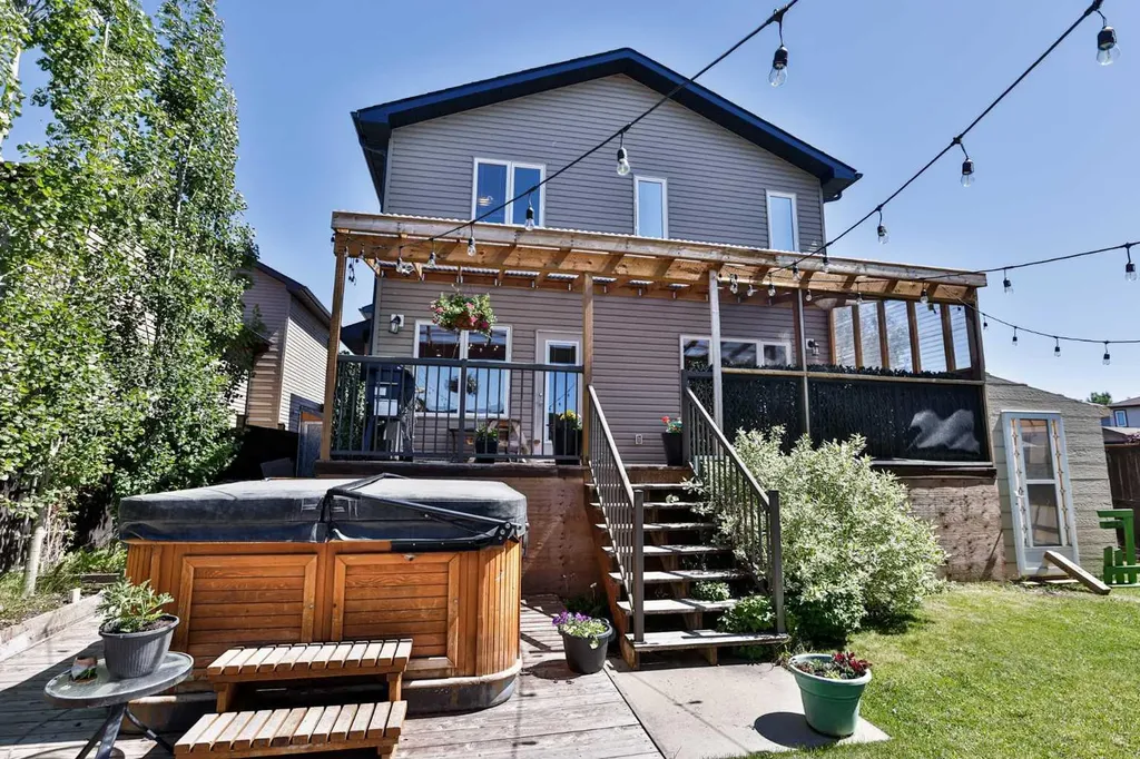 287 Firelight Crescent W Lethbridge AB T1J 4B2