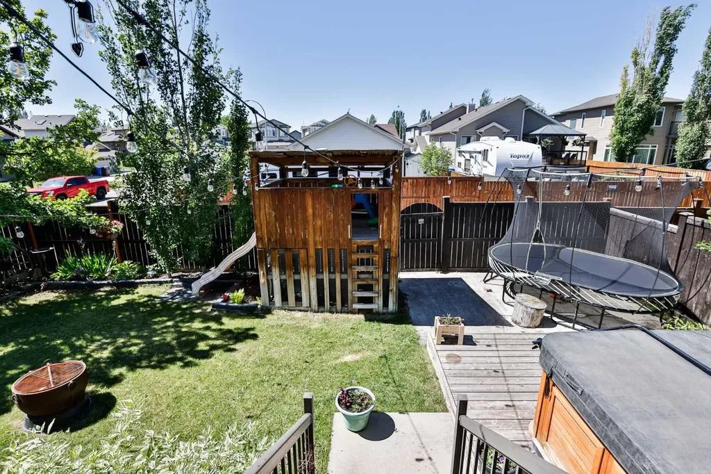 287 Firelight Crescent W Lethbridge AB T1J 4B2