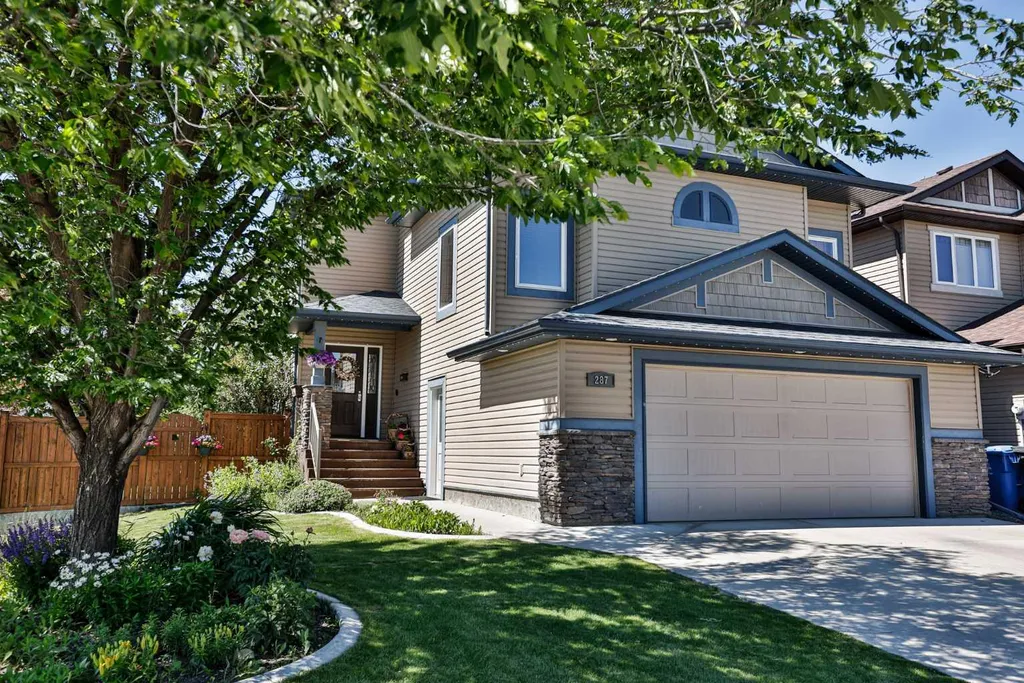 287 Firelight Crescent W Lethbridge AB T1J 4B2