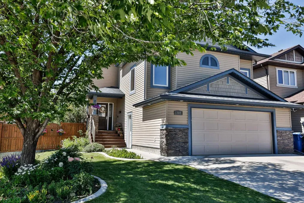 287 Firelight Crescent W Lethbridge AB T1J 4B2