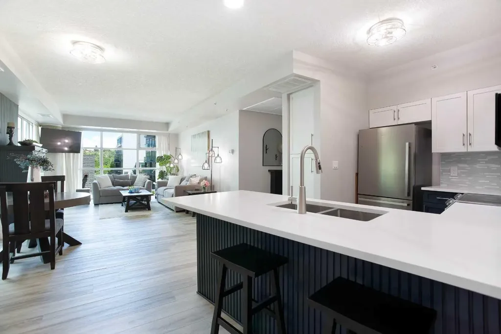 205 Riverfront Avenue SW Calgary AB T2P 5K4