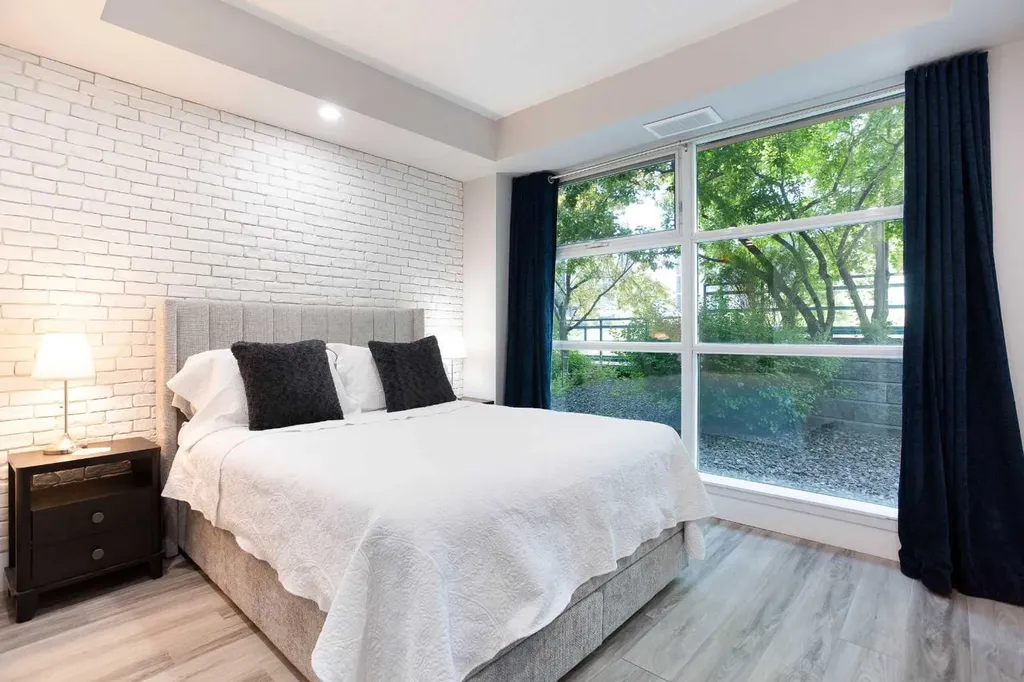 205 Riverfront Avenue SW Calgary AB T2P 5K4
