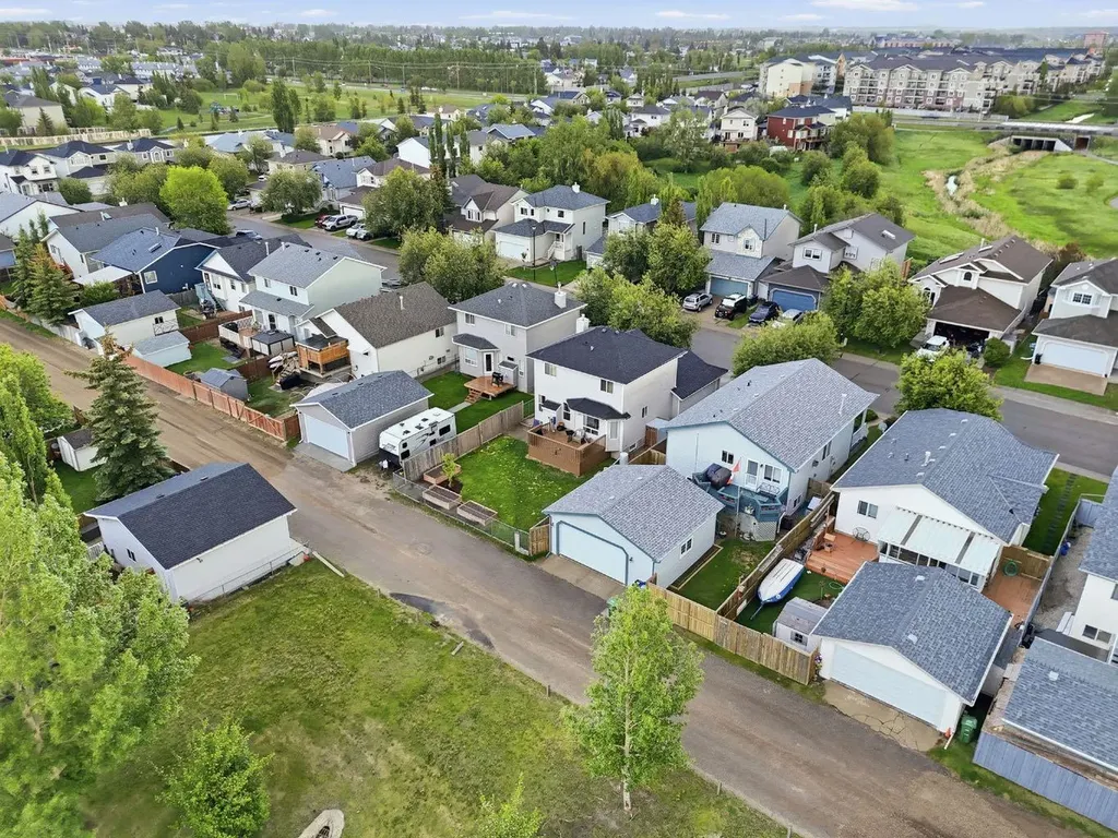 56 Silver Creek Boulevard Airdrie AB T4B 2P6