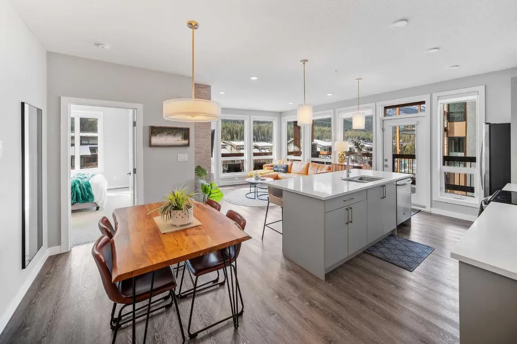 106 Stewart Creek Rise Canmore AB T1W 0N3