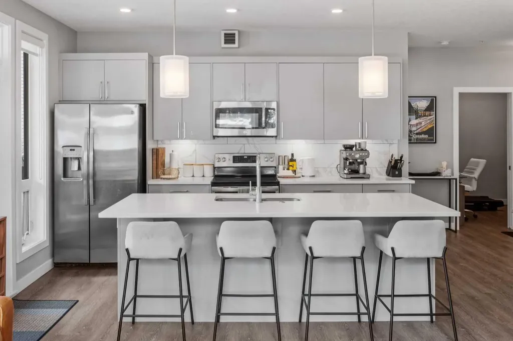106 Stewart Creek Rise Canmore AB T1W 0N3