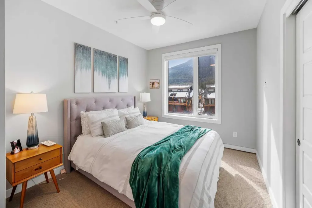 106 Stewart Creek Rise Canmore AB T1W 0N3