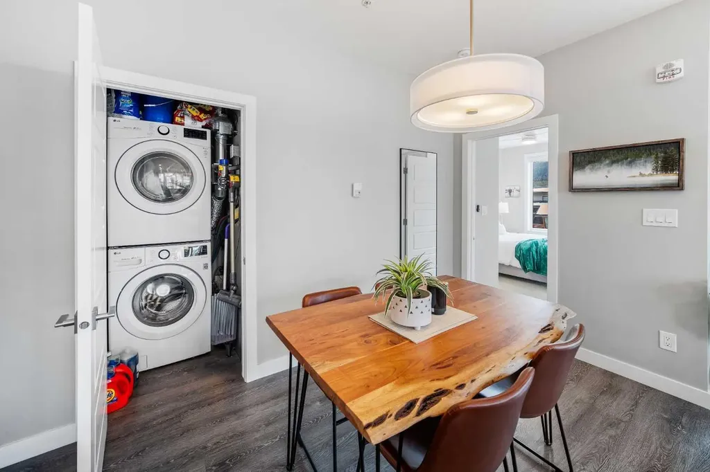106 Stewart Creek Rise Canmore AB T1W 0N3