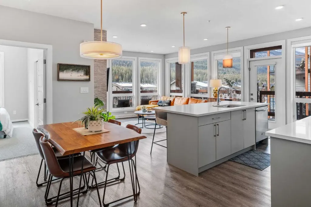106 Stewart Creek Rise Canmore AB T1W 0N3