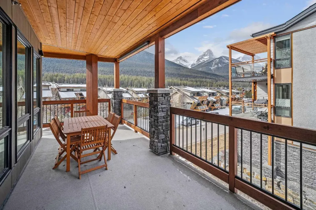 106 Stewart Creek Rise Canmore AB T1W 0N3