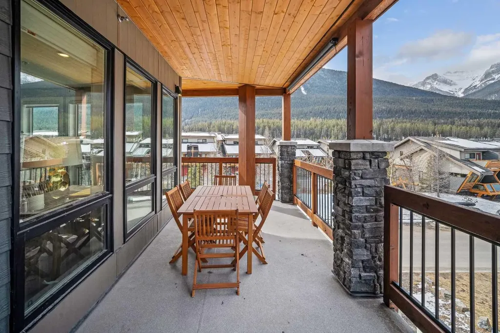 106 Stewart Creek Rise Canmore AB T1W 0N3
