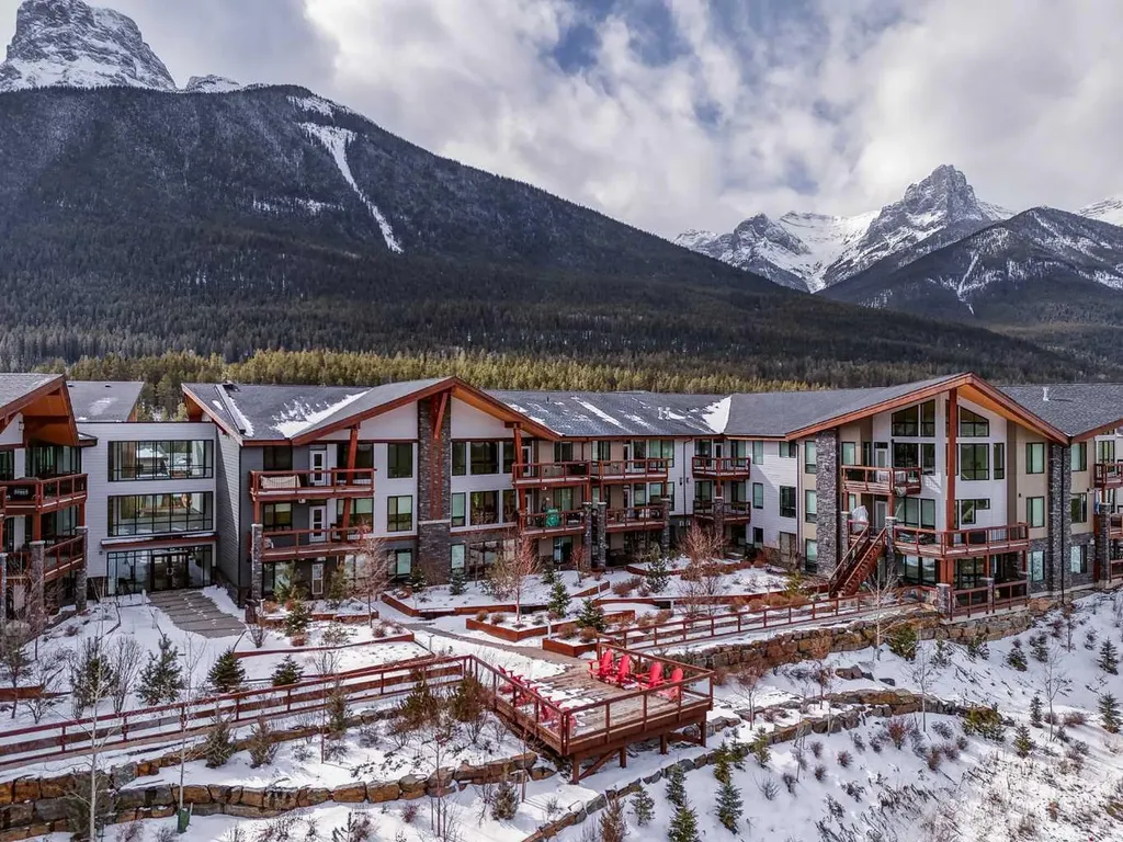 106 Stewart Creek Rise Canmore AB T1W 0N3