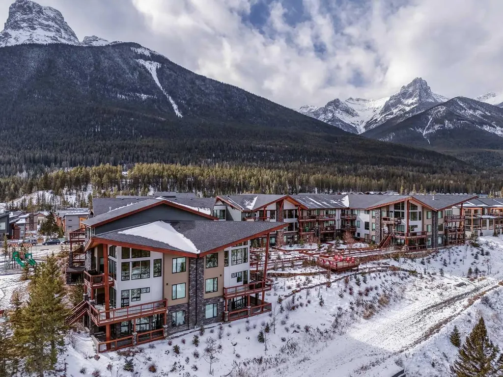 106 Stewart Creek Rise Canmore AB T1W 0N3