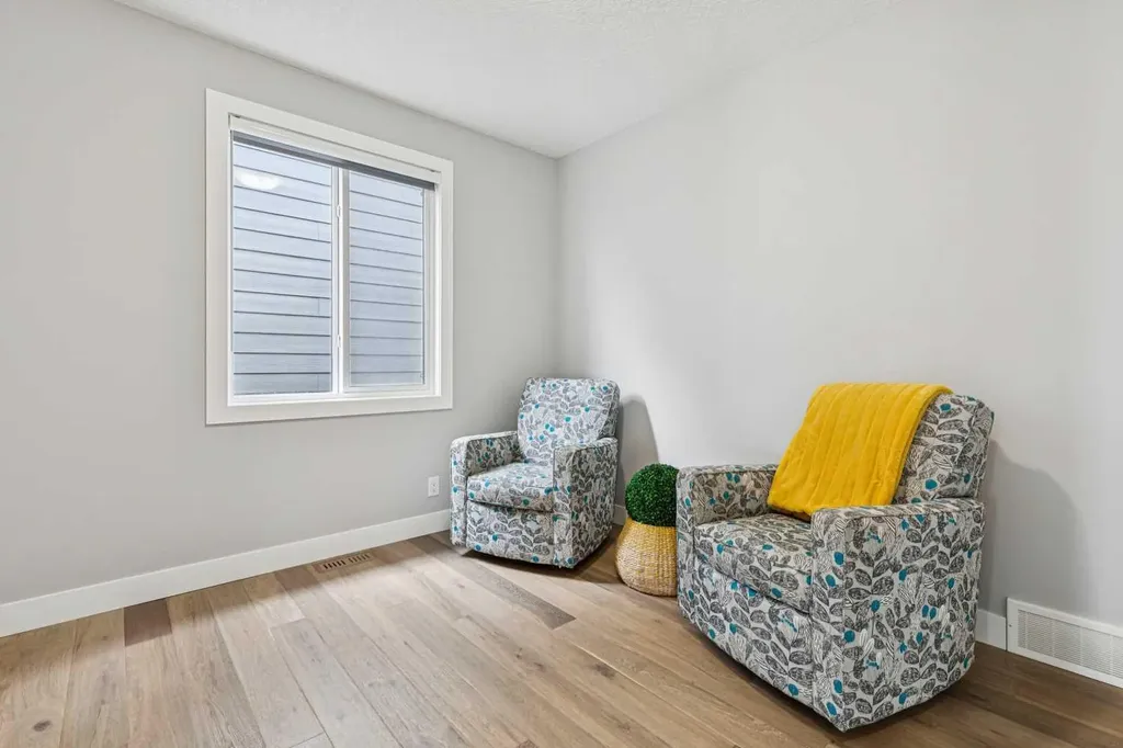 69 Yorkville Green SW Calgary AB T2X4K1