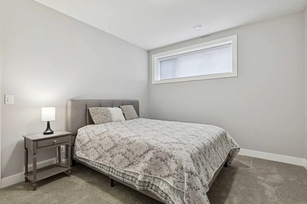 69 Yorkville Green SW Calgary AB T2X4K1
