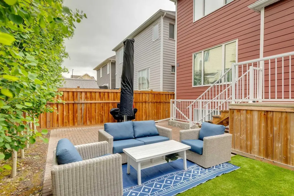 69 Yorkville Green SW Calgary AB T2X4K1