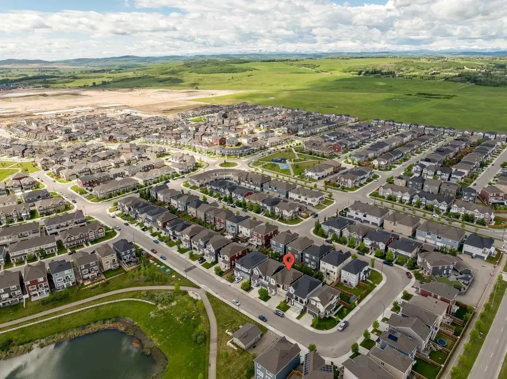 69 Yorkville Green SW Calgary AB T2X4K1
