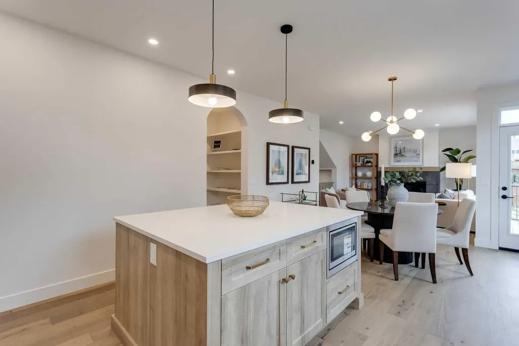 46 Heritage Close Cochrane AB T4C 3G8