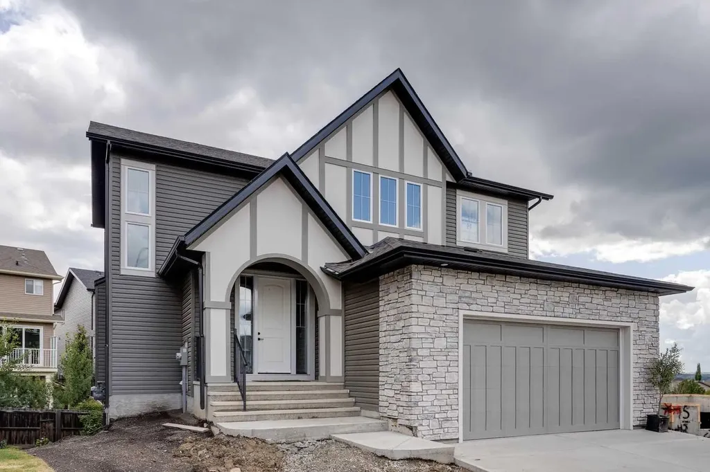46 Heritage Close Cochrane AB T4C 3G8