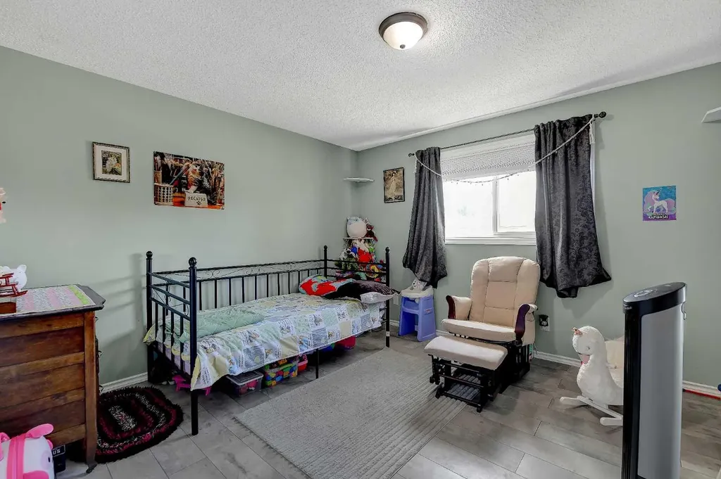 9724 94 Avenue Wembley AB T0H 3S0