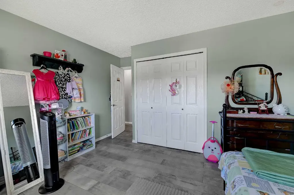 9724 94 Avenue Wembley AB T0H 3S0