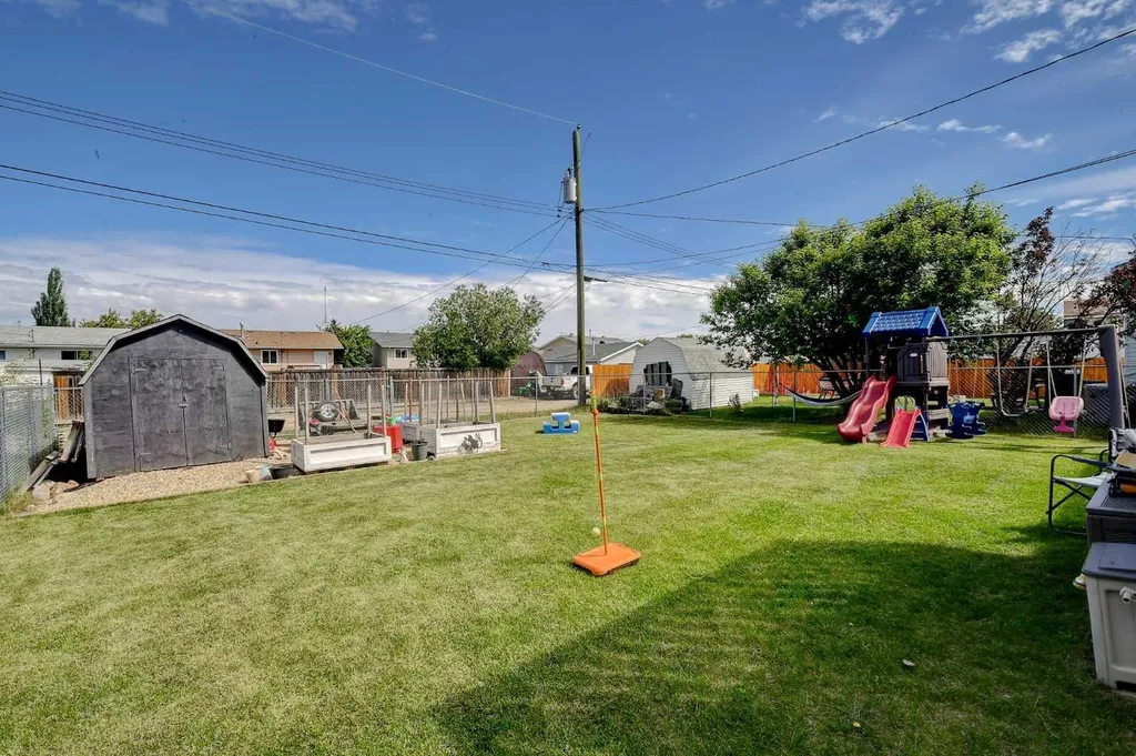 9724 94 Avenue Wembley AB T0H 3S0