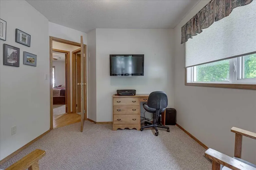5363 36a Street Innisfail AB T4G 1E6