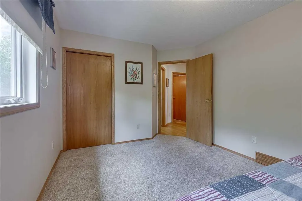 5363 36a Street Innisfail AB T4G 1E6