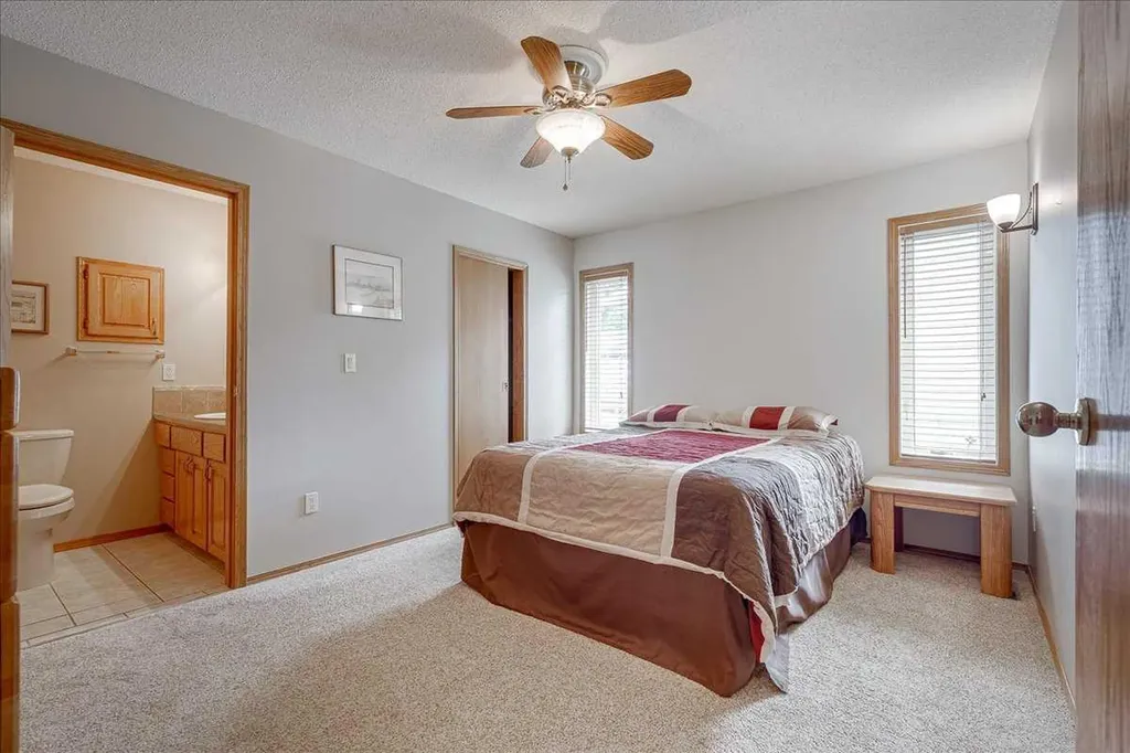 5363 36a Street Innisfail AB T4G 1E6