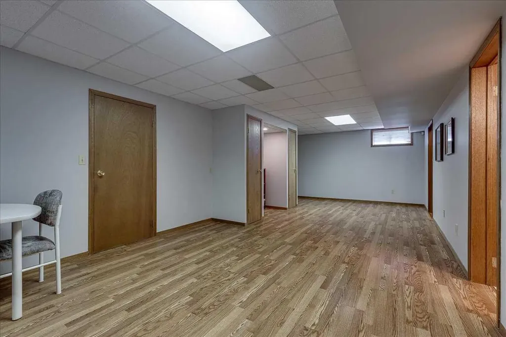 5363 36a Street Innisfail AB T4G 1E6