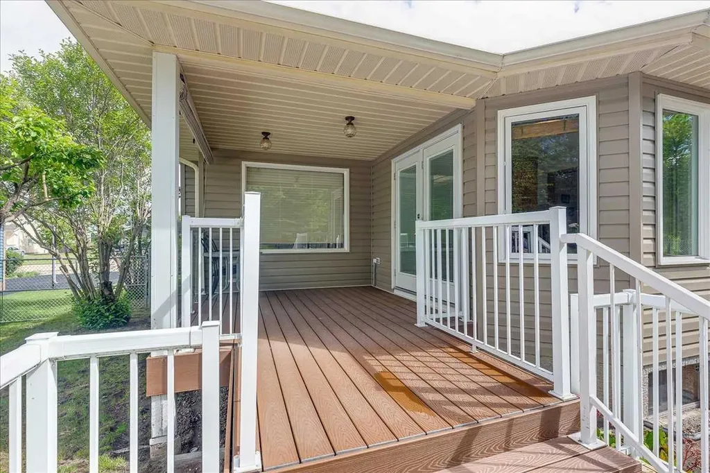 5363 36a Street Innisfail AB T4G 1E6