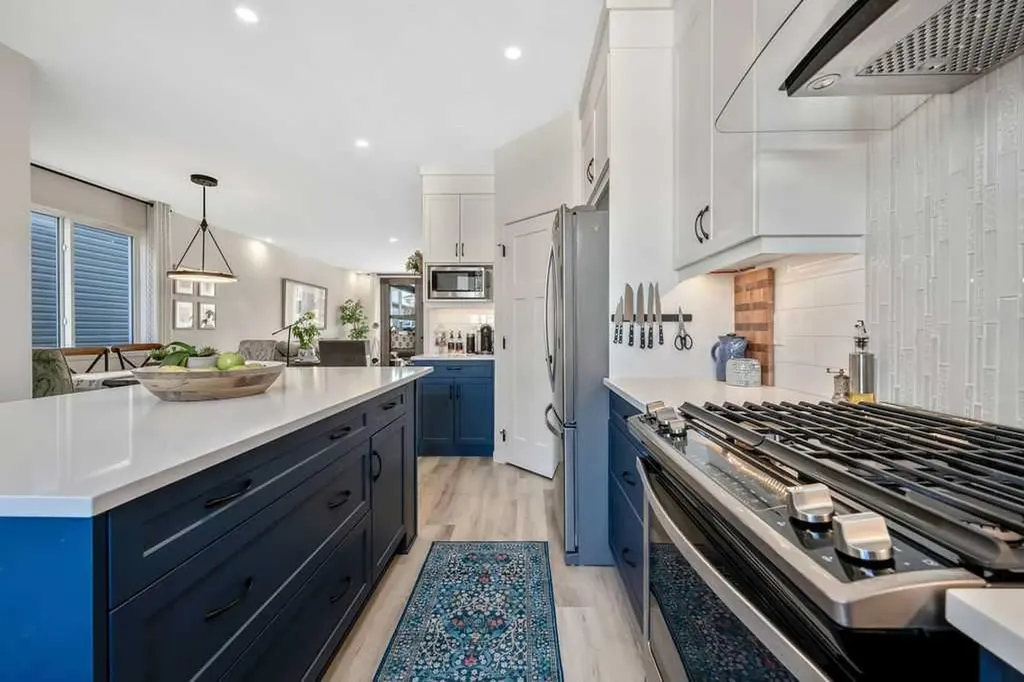 114 Seton Grove SE Calgary AB T3M 2Y6
