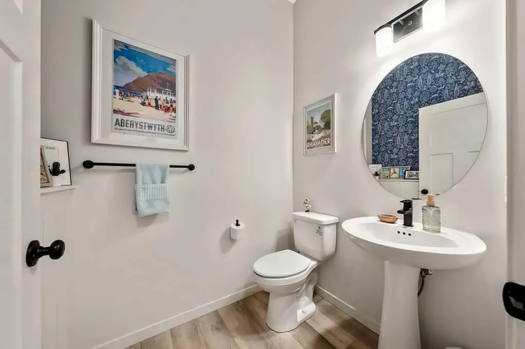 114 Seton Grove SE Calgary AB T3M 2Y6