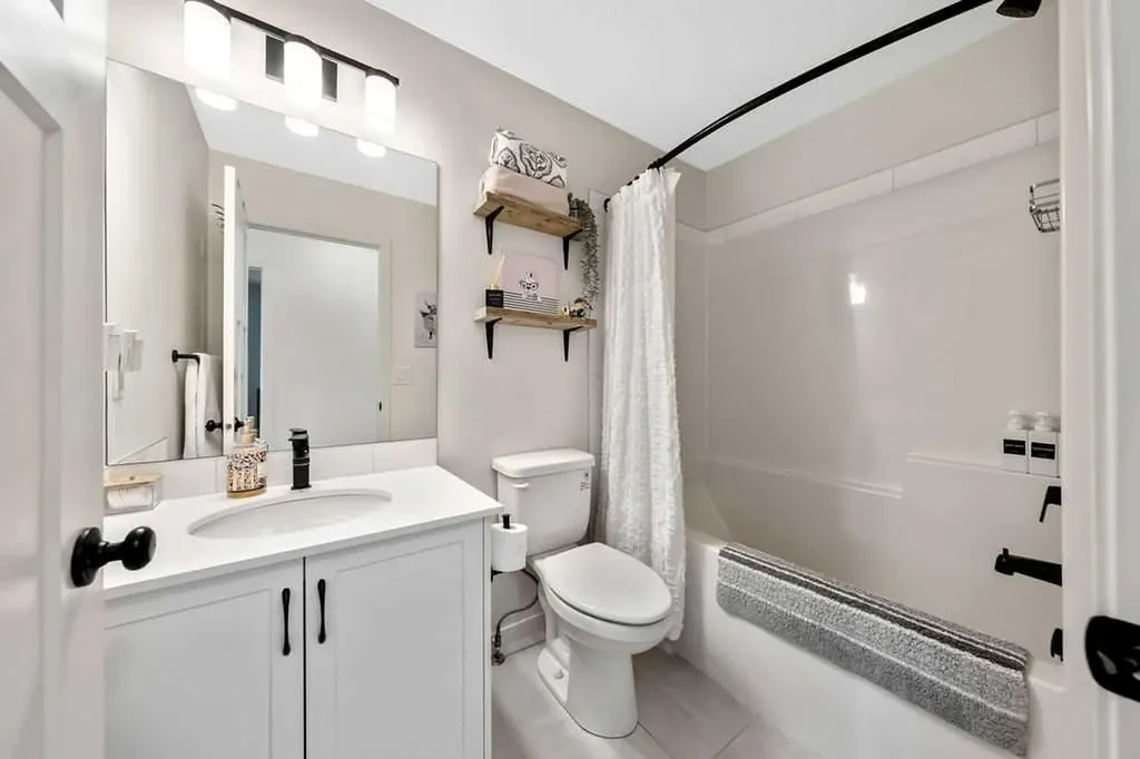 114 Seton Grove SE Calgary AB T3M 2Y6