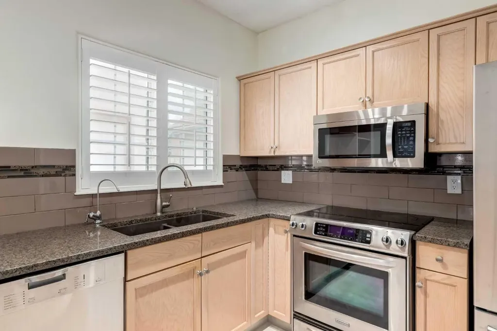 107 Patterson View SW Calgary AB T3H 3J9