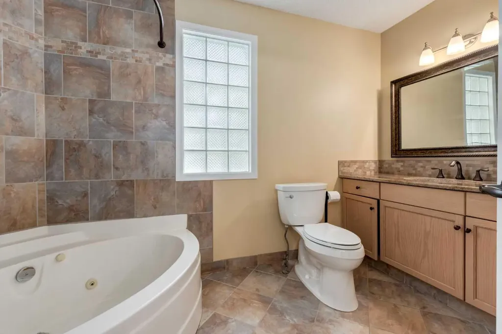 107 Patterson View SW Calgary AB T3H 3J9