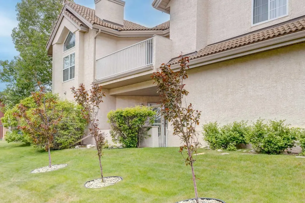 107 Patterson View SW Calgary AB T3H 3J9