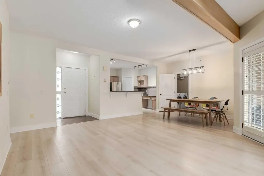 107 Patterson View SW Calgary AB T3H 3J9