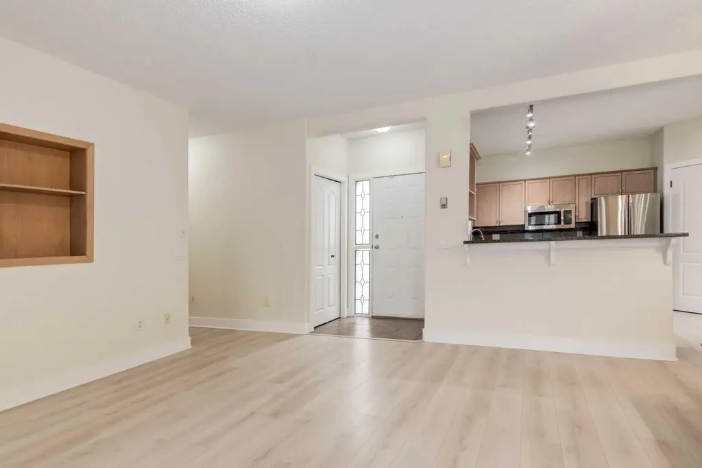 107 Patterson View SW Calgary AB T3H 3J9