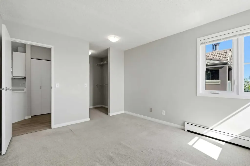 1634 Edenwold Heights NW Calgary AB T3A 3V2