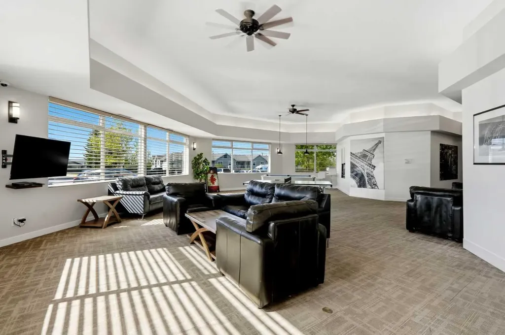 1634 Edenwold Heights NW Calgary AB T3A 3V2