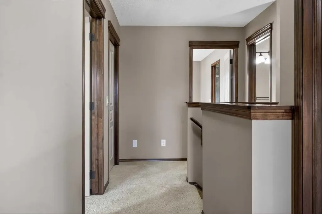 139 Panamount Street NW Calgary AB T3K 6J9