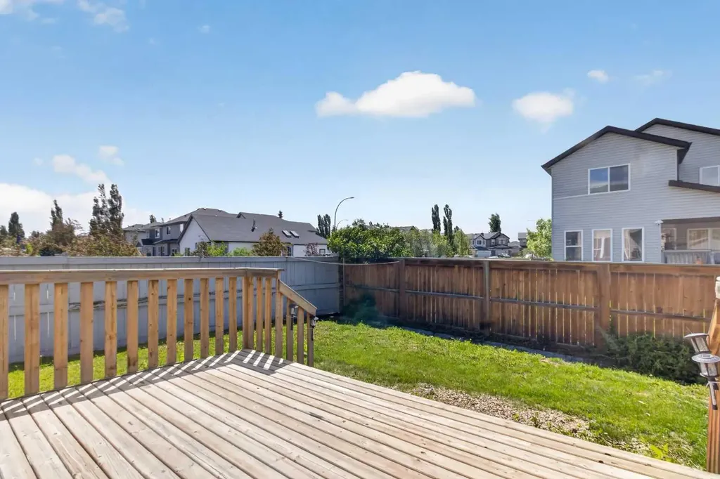 139 Panamount Street NW Calgary AB T3K 6J9