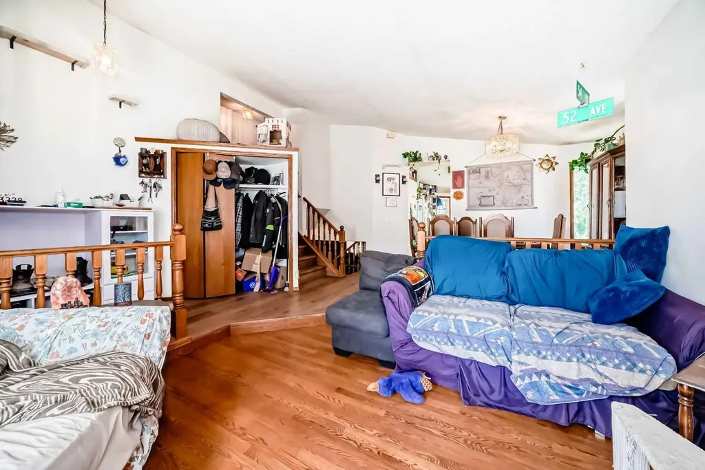275 6 Avenue NW Airdrie AB T4B 2H9