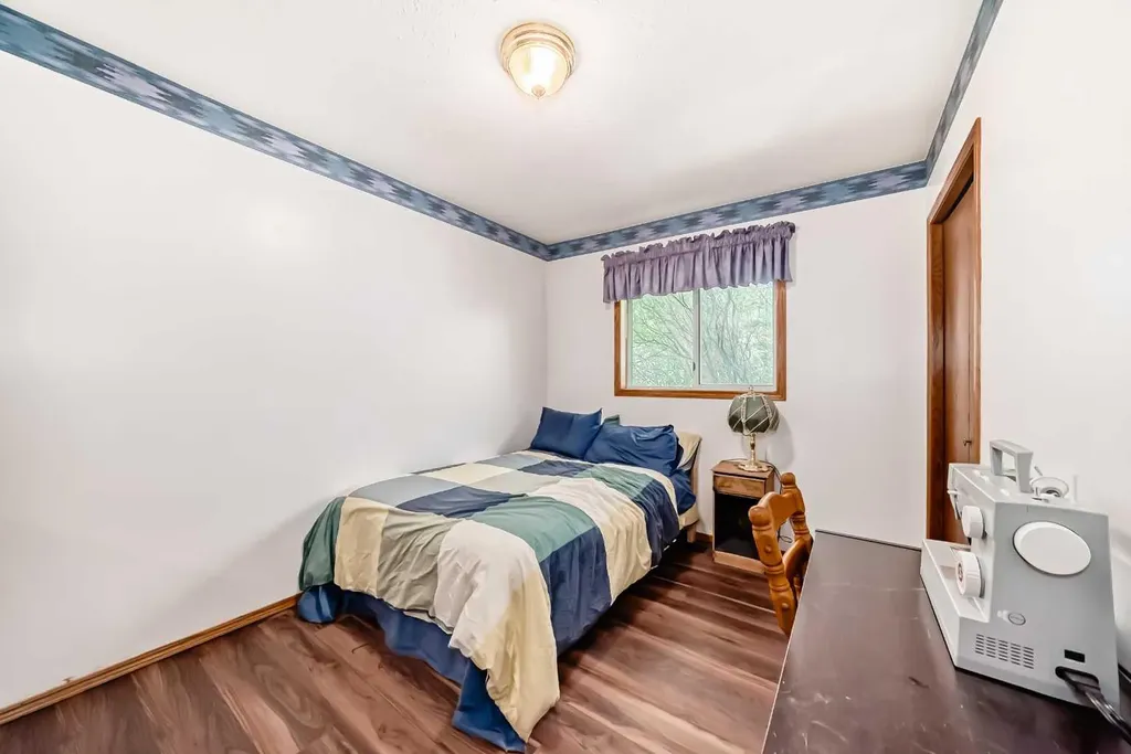 275 6 Avenue NW Airdrie AB T4B 2H9