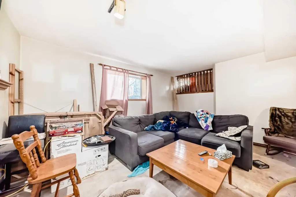 275 6 Avenue NW Airdrie AB T4B 2H9