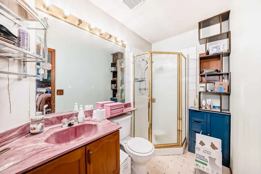 275 6 Avenue NW Airdrie AB T4B 2H9