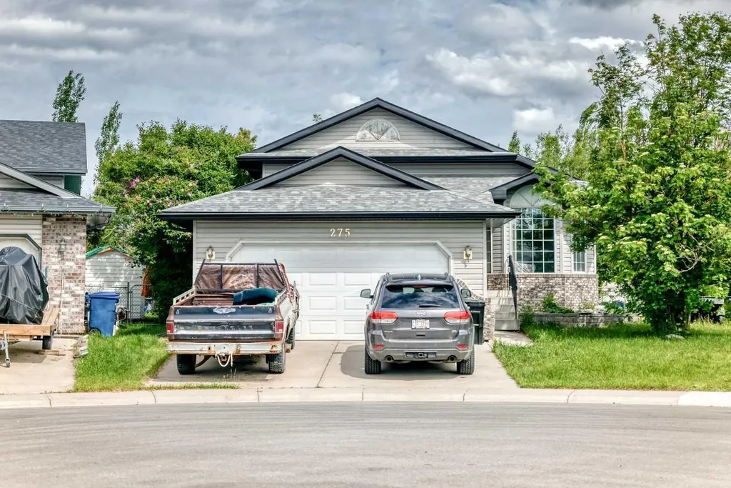 275 6 Avenue NW Airdrie AB T4B 2H9