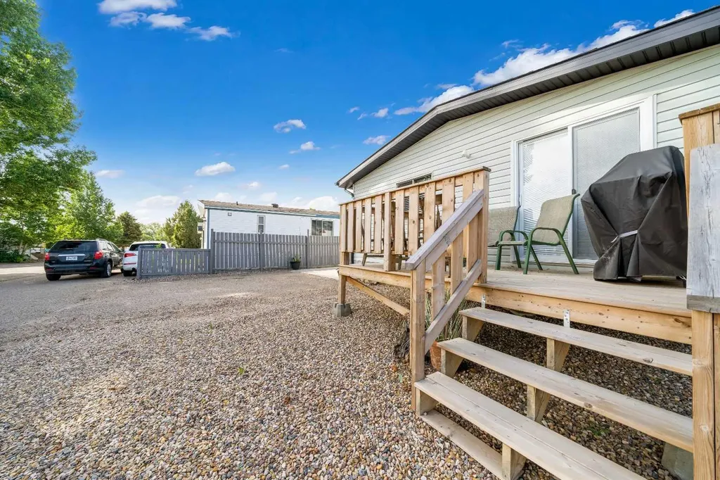 341 Cornell Crescent SW Medicine Hat AB T1A 7Z3