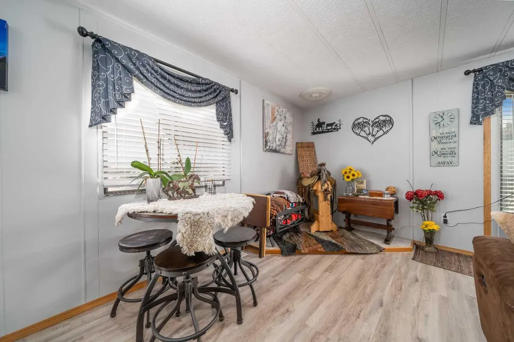 341 Cornell Crescent SW Medicine Hat AB T1A 7Z3